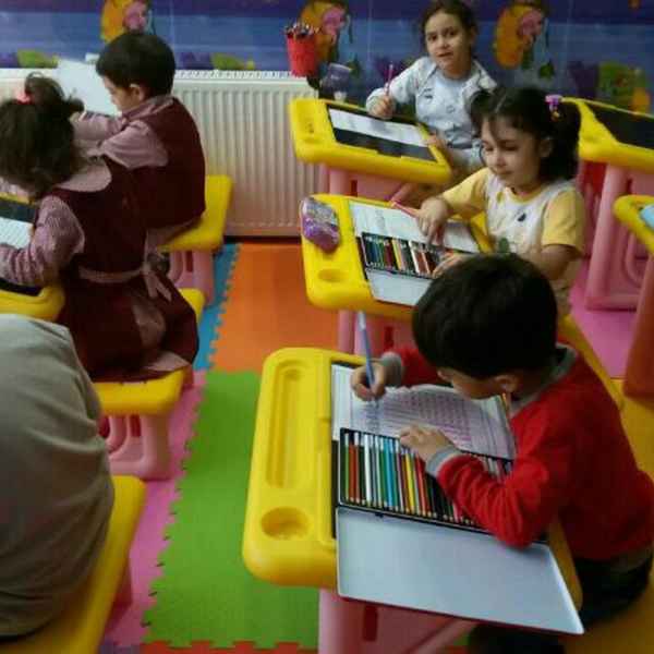 مهد کودک و پیش دبستانی رنگین کمان